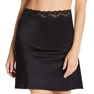 Vanity Fair NWT Black 18 Inch Half Slip with Lace 11072 Small